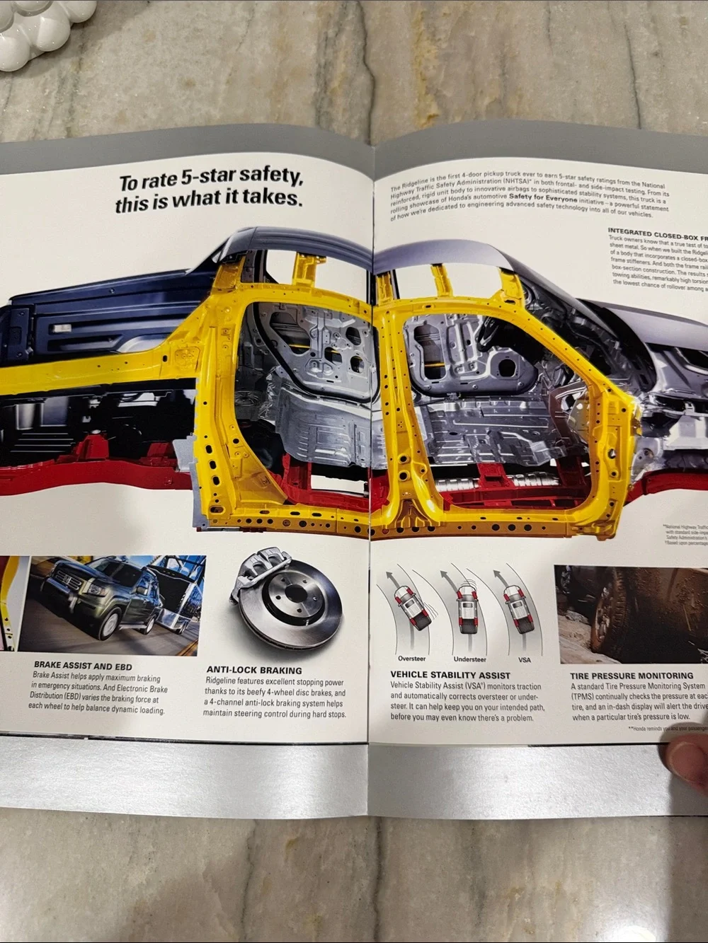 Honda 2006 Ridgeline Brochure Booklet